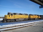 UP GP38-2s